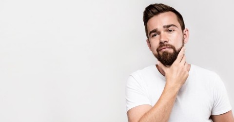 Не растет борода на щеках – в чем причина?
